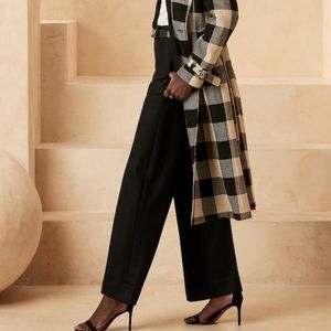 SOLD NWT Banana Republic Pants